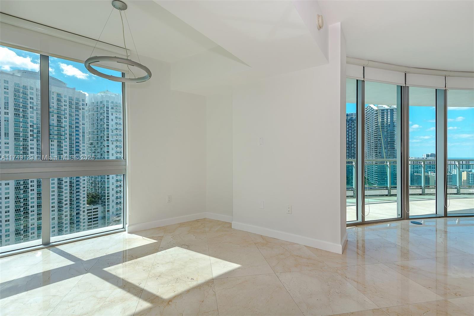350 S Miami Ave #2702, Miami FL 33130