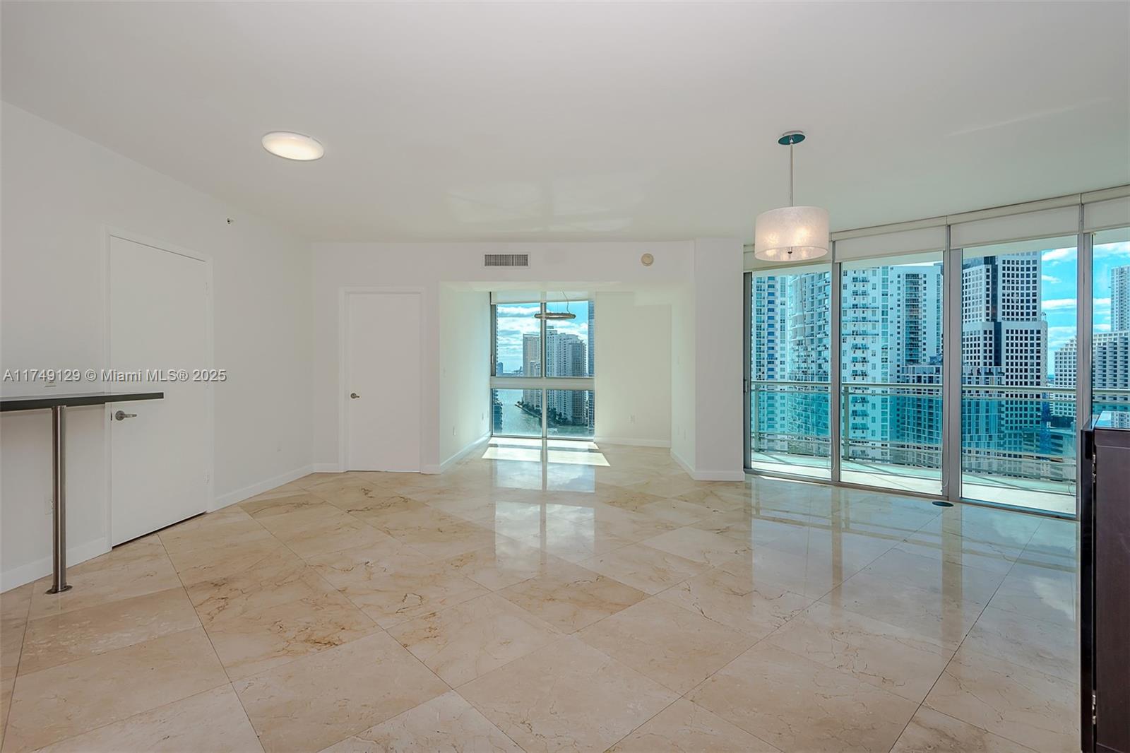 350 S Miami Ave #2702, Miami FL 33130