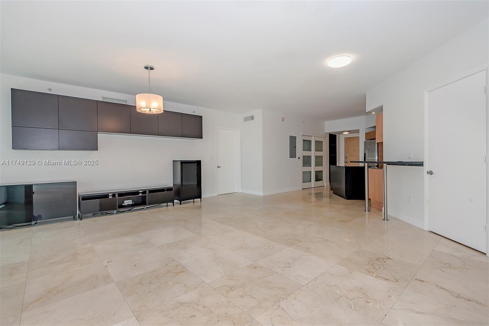 350 S Miami Ave #2702, Miami FL 33130