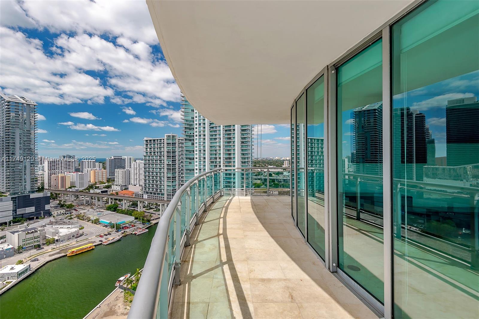 350 S Miami Ave #2702, Miami FL 33130