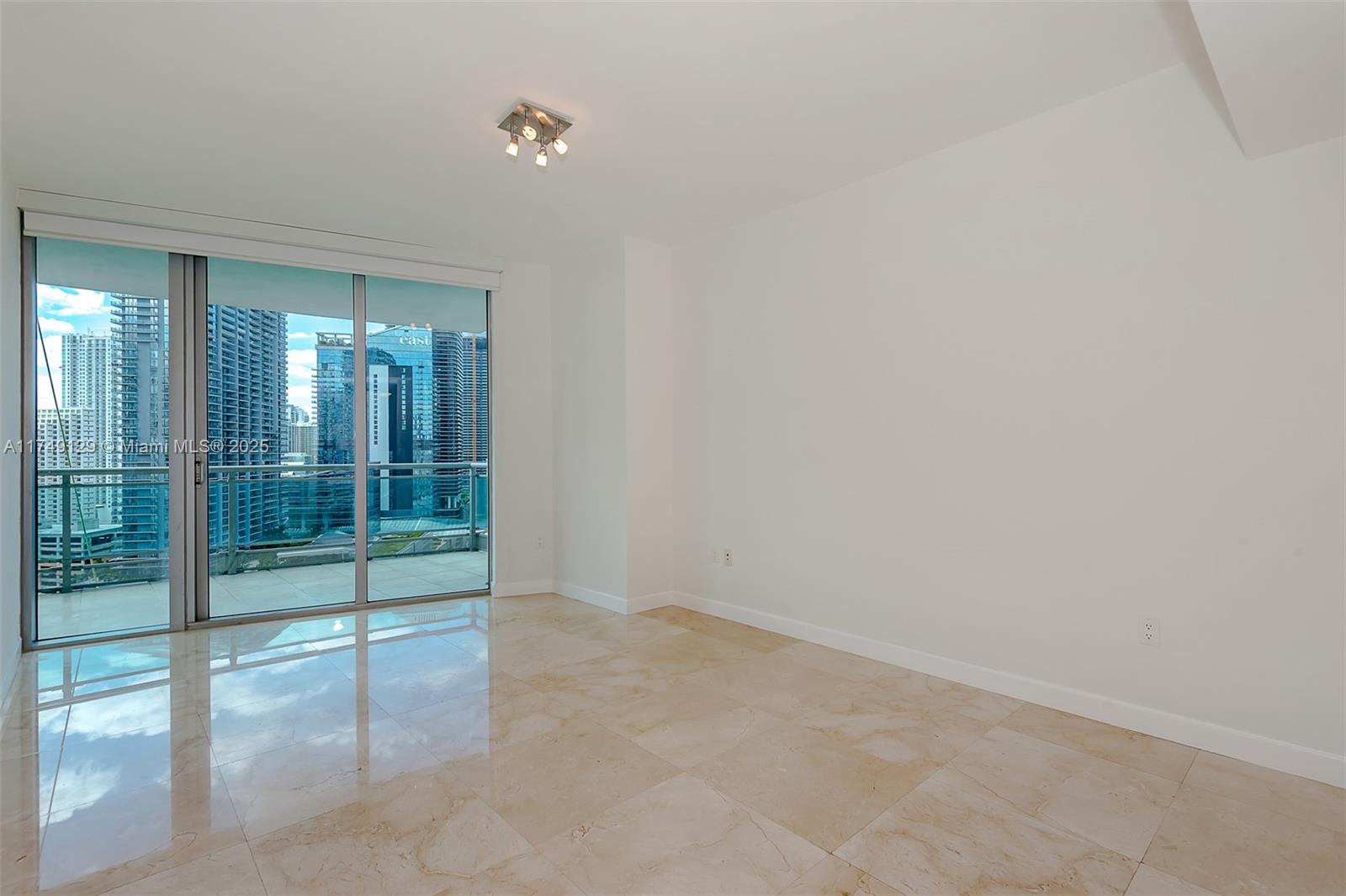 350 S Miami Ave #2702, Miami FL 33130