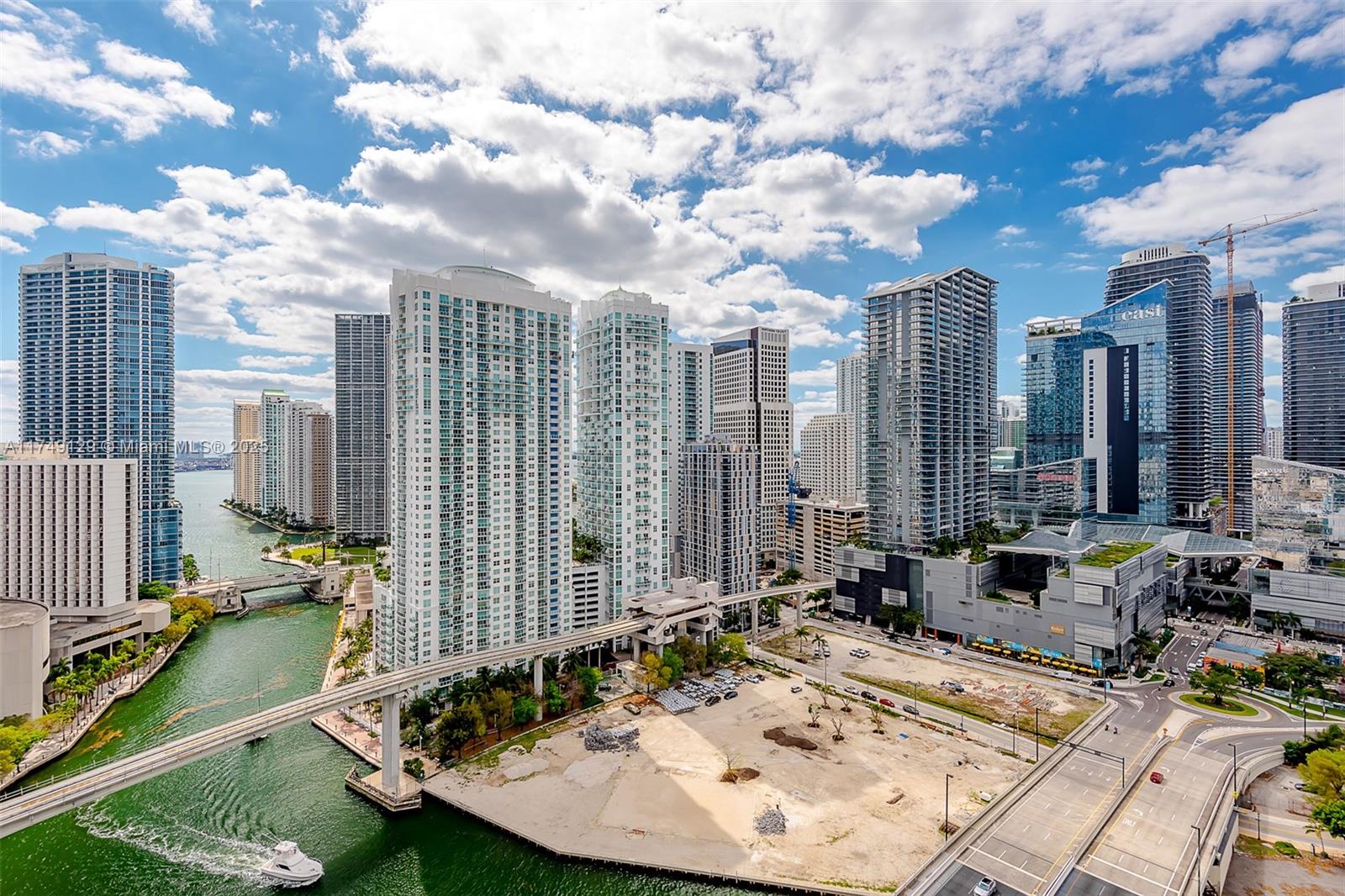 350 S Miami Ave #2702, Miami FL 33130