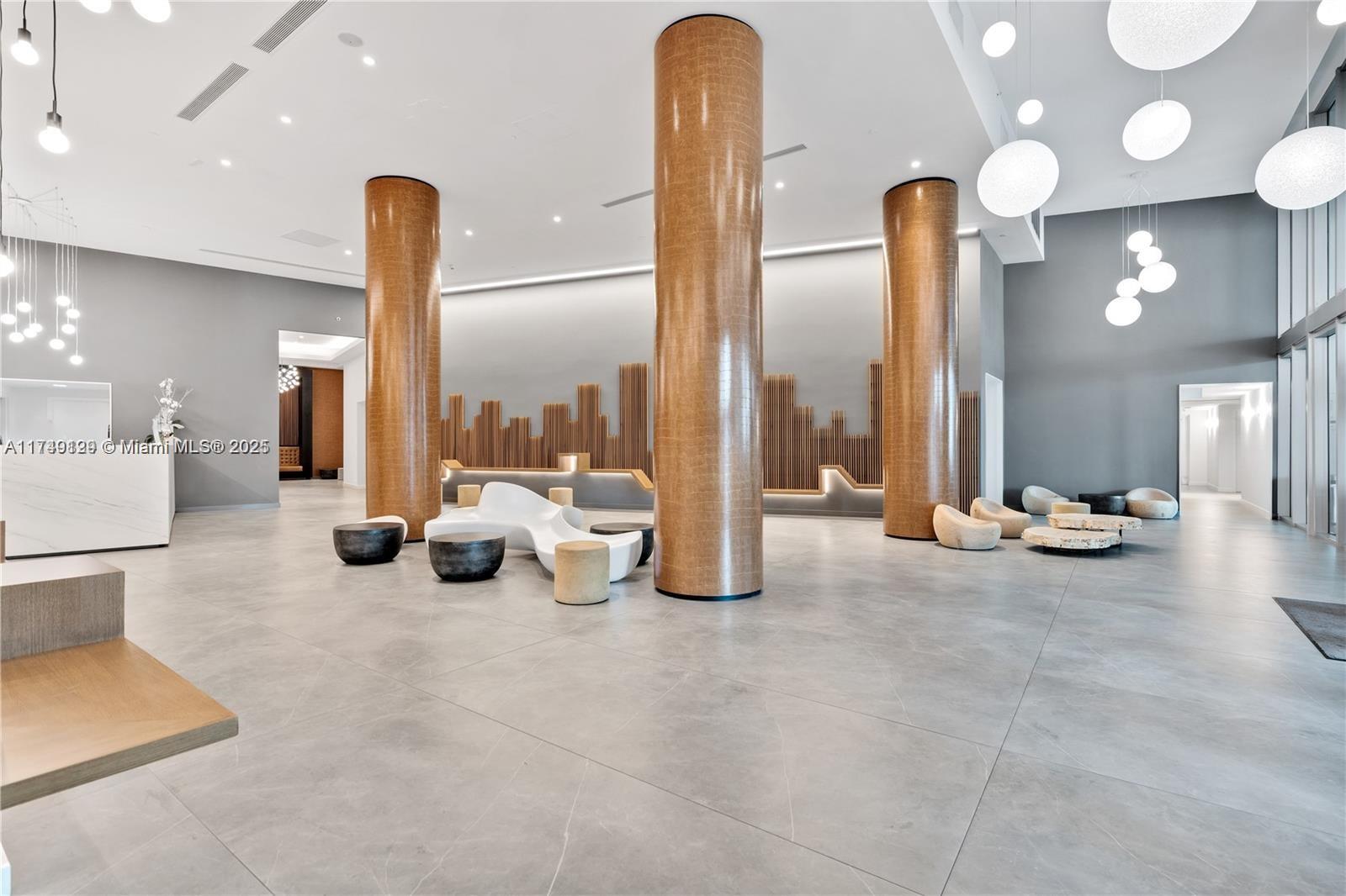 350 S Miami Ave #2702, Miami FL 33130