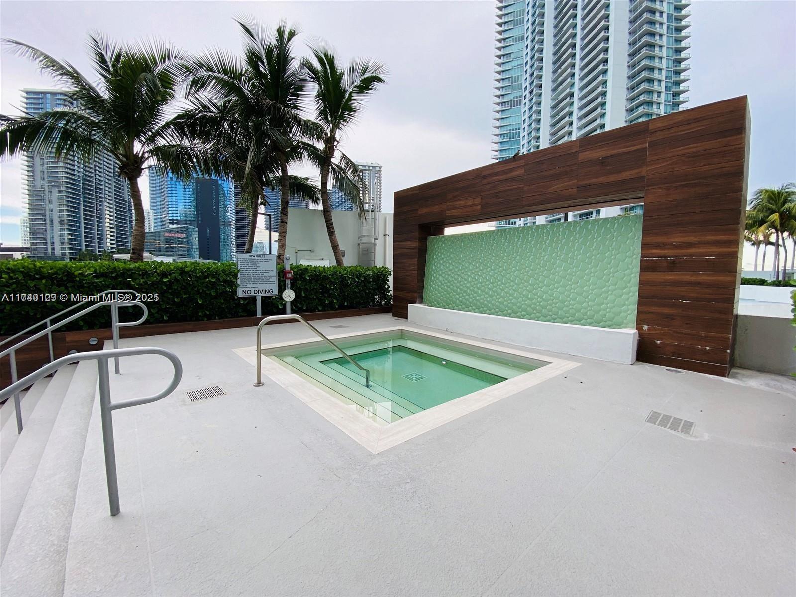 350 S Miami Ave #2702, Miami FL 33130