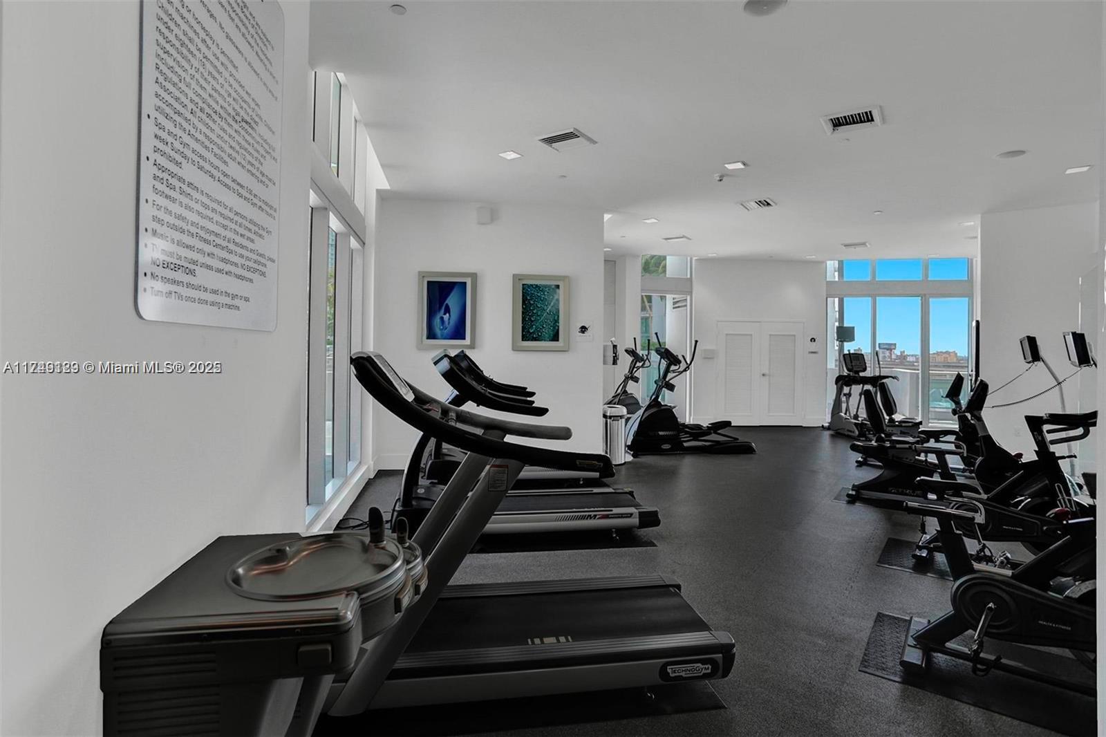 350 S Miami Ave #2702, Miami FL 33130
