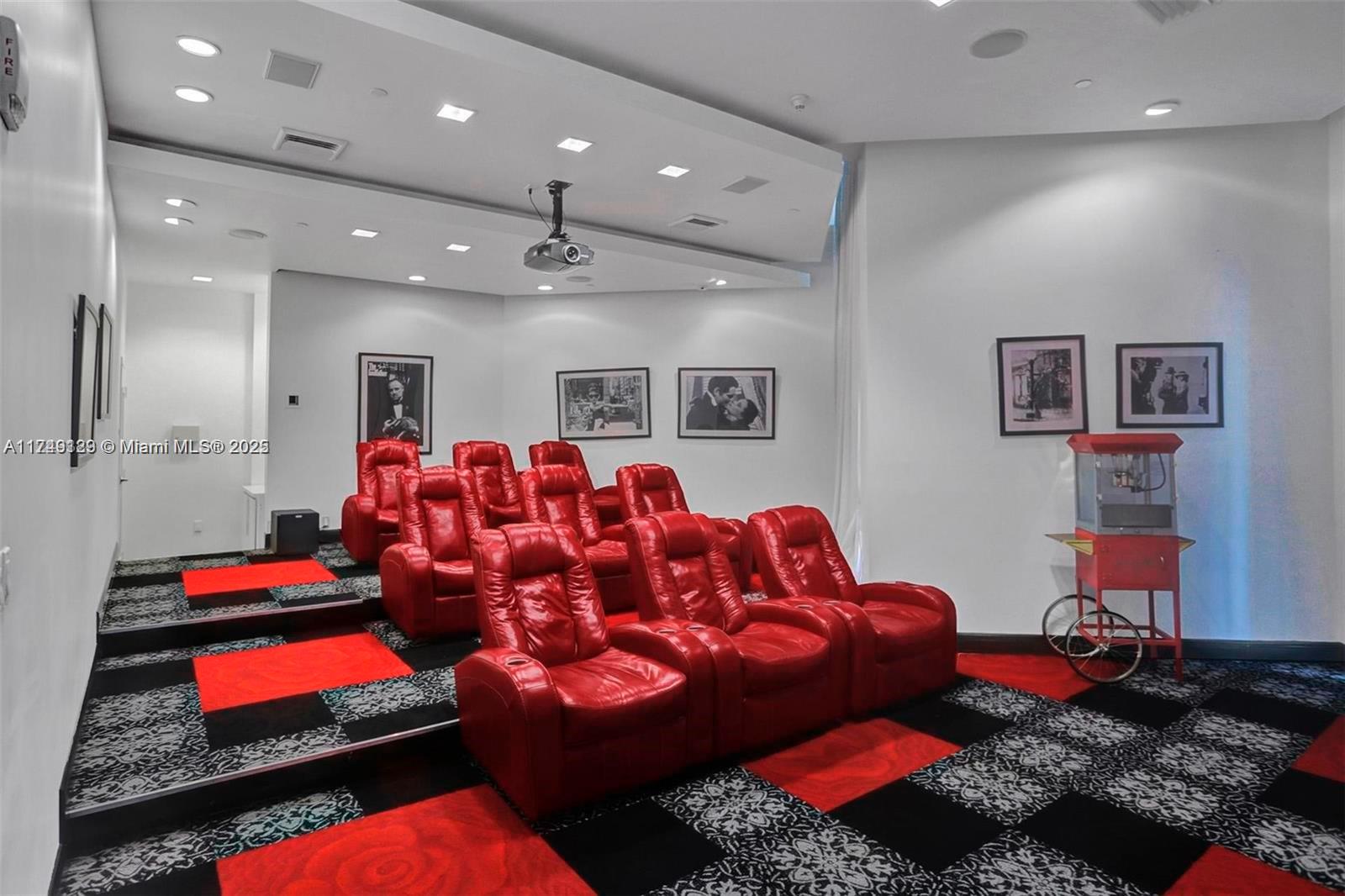 350 S Miami Ave #2702, Miami FL 33130