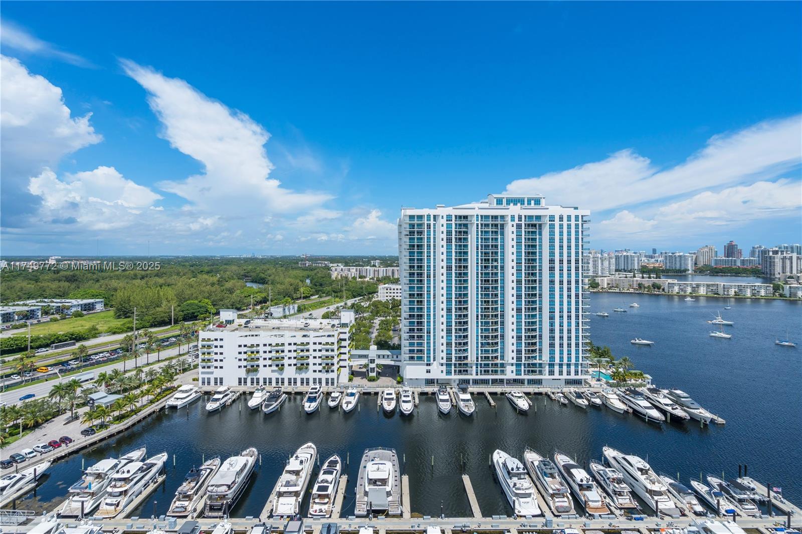 17111 Biscayne Blvd #2001, North Miami Beach, Florida image 4