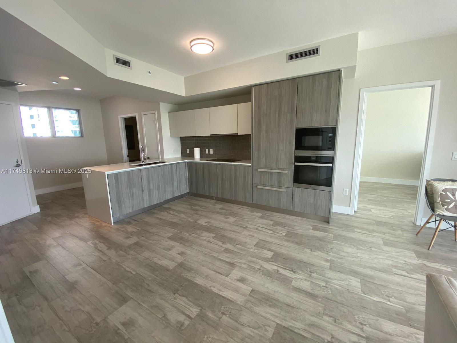 2900 NE 7th Ave #705, Miami FL 33137