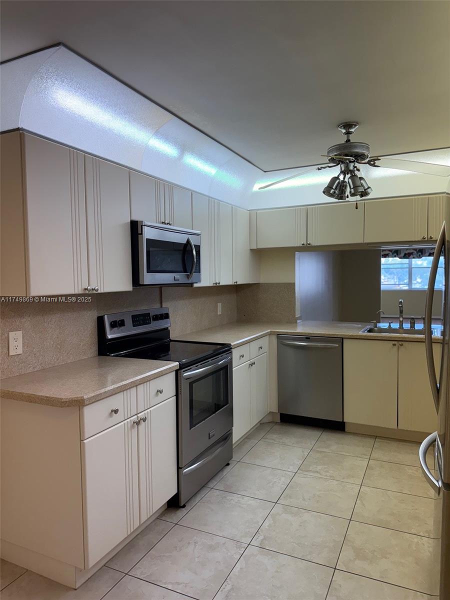 2602 NW 103rd Ave #202, Sunrise, Florida image 3