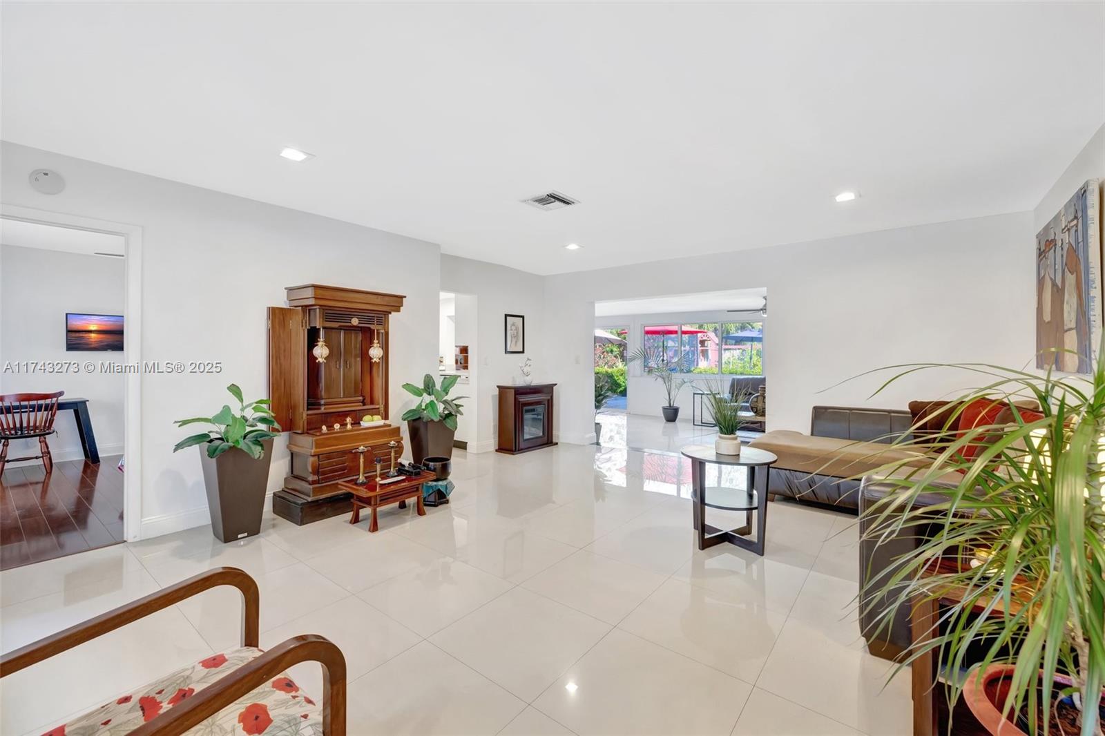 2261 NE 62nd St, Fort Lauderdale, Florida image 15