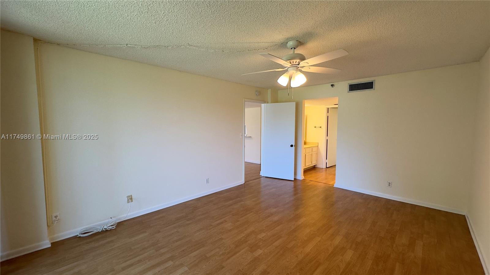 7030 Half Moon Cir #121, Hypoluxo, Florida image 18