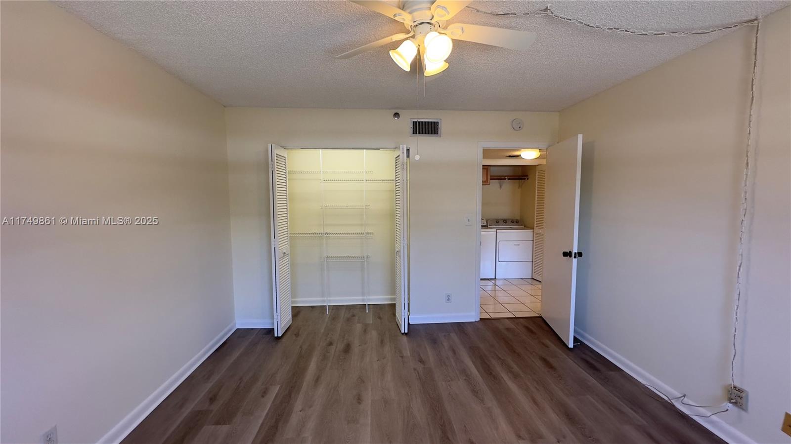 7030 Half Moon Cir #121, Hypoluxo, Florida image 29