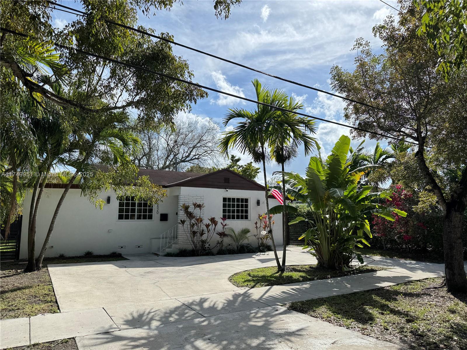 House for Sale in West Miami, FL