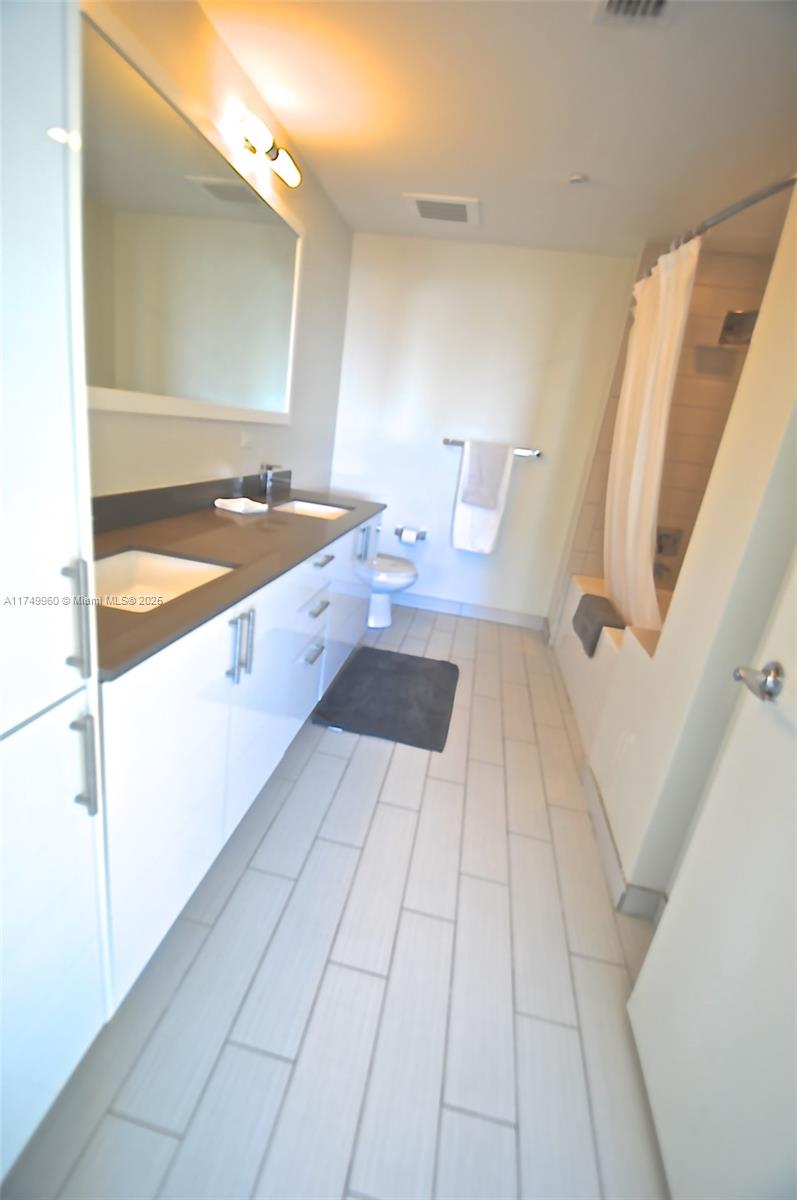 999 SW 1st Ave #2802, Miami FL 33130