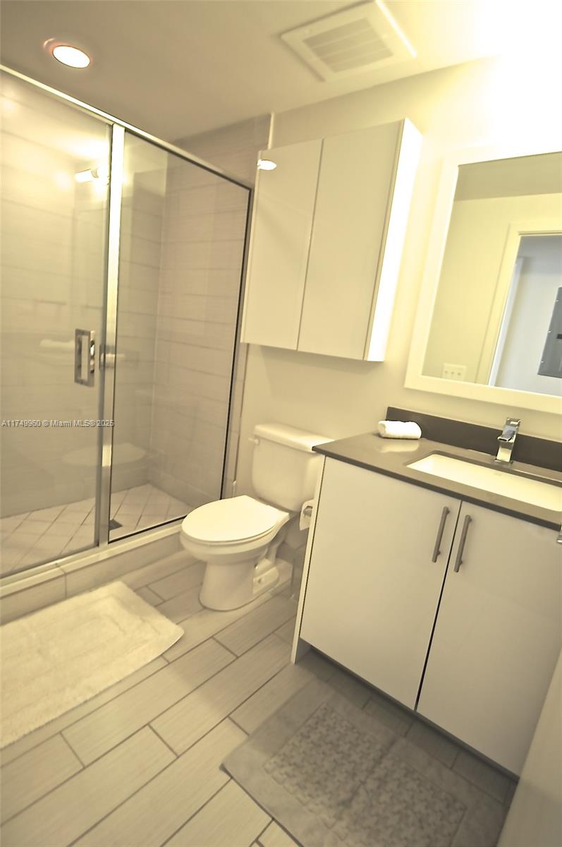 999 SW 1st Ave #2802, Miami FL 33130