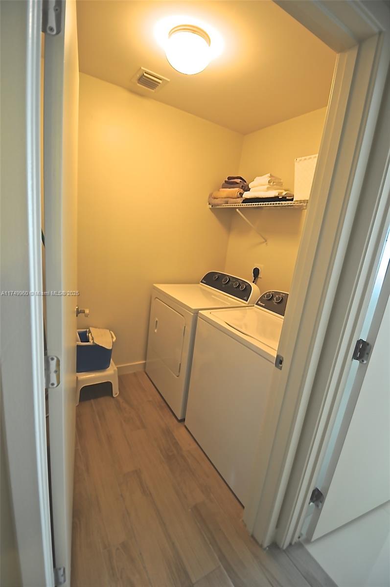 999 SW 1st Ave #2802, Miami FL 33130