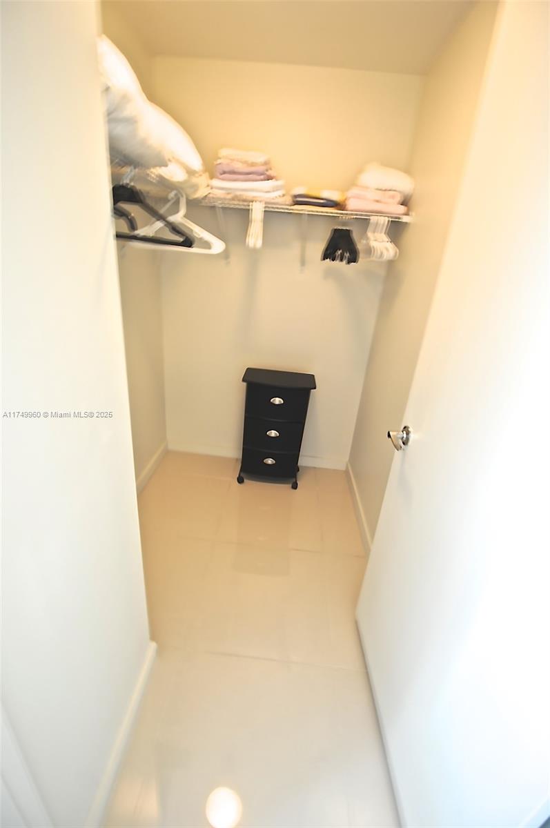 999 SW 1st Ave #2802, Miami FL 33130
