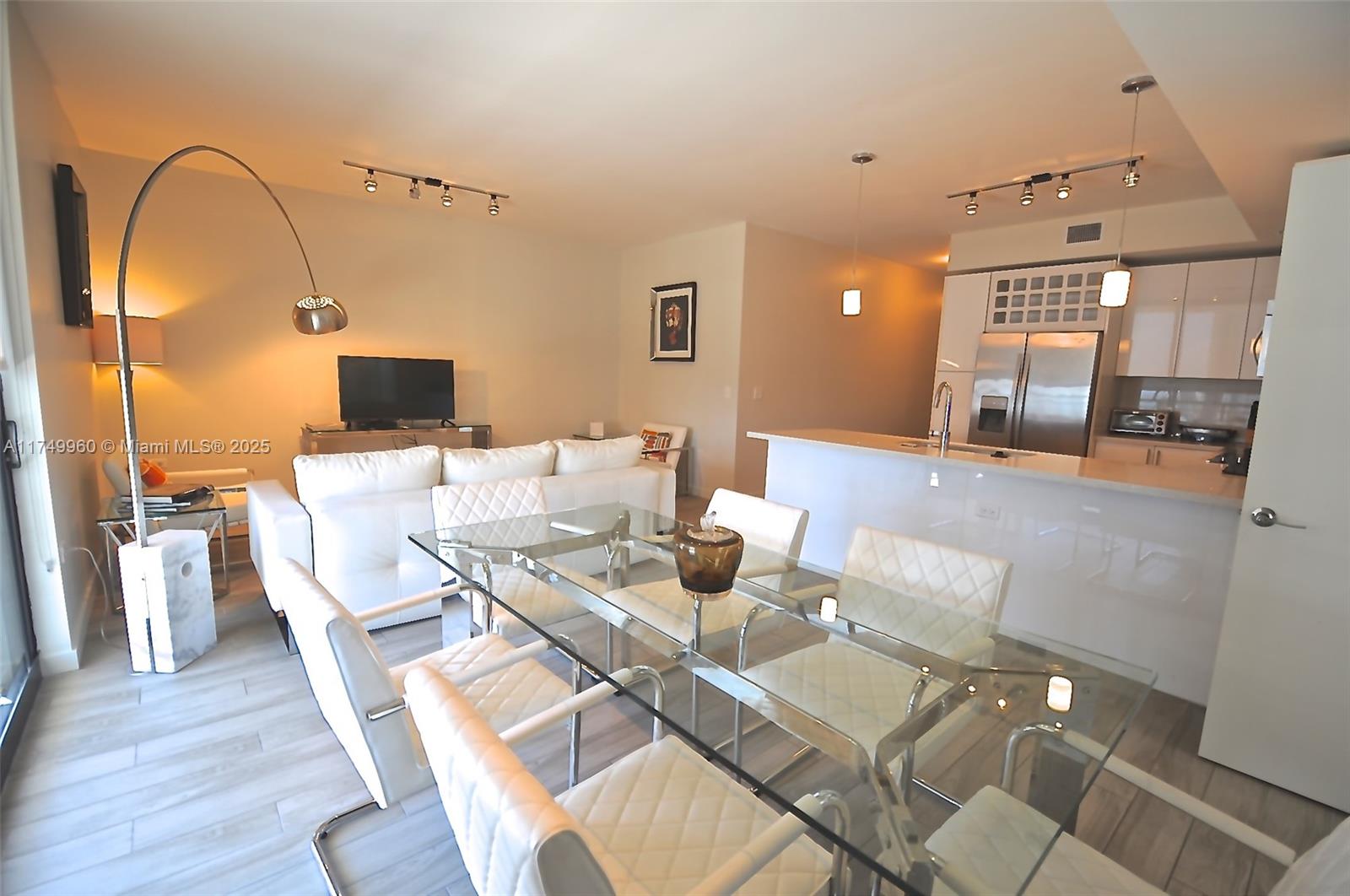 999 SW 1st Ave #2802, Miami FL 33130
