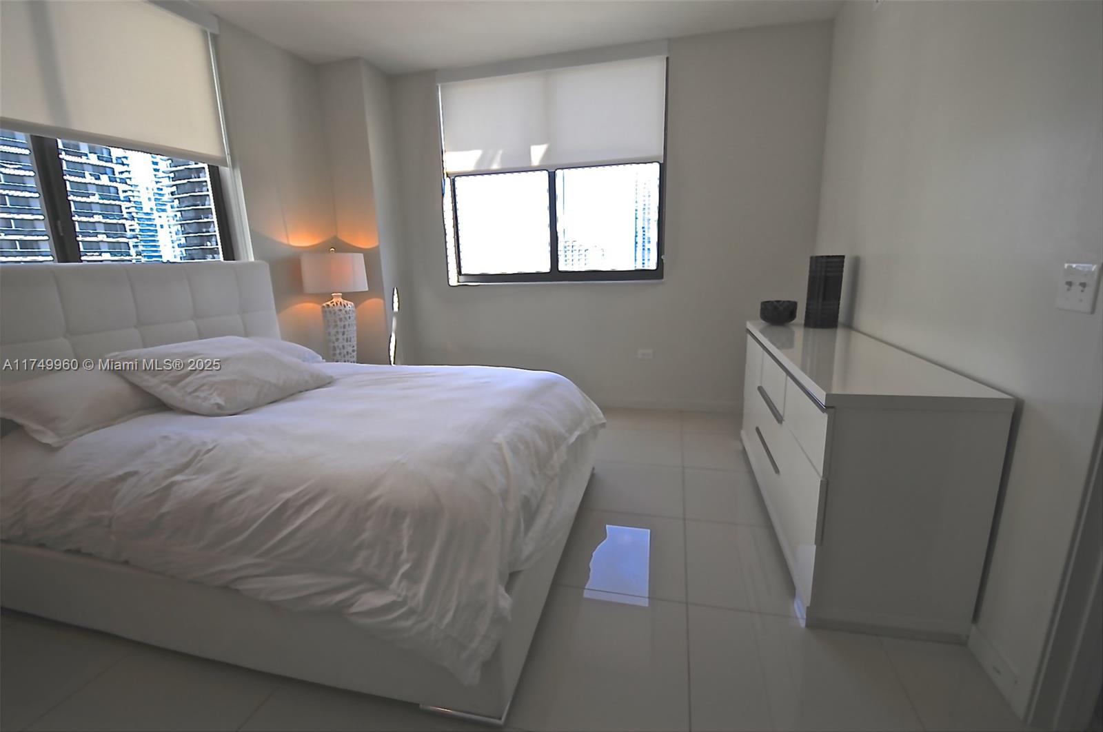 999 SW 1st Ave #2802, Miami FL 33130