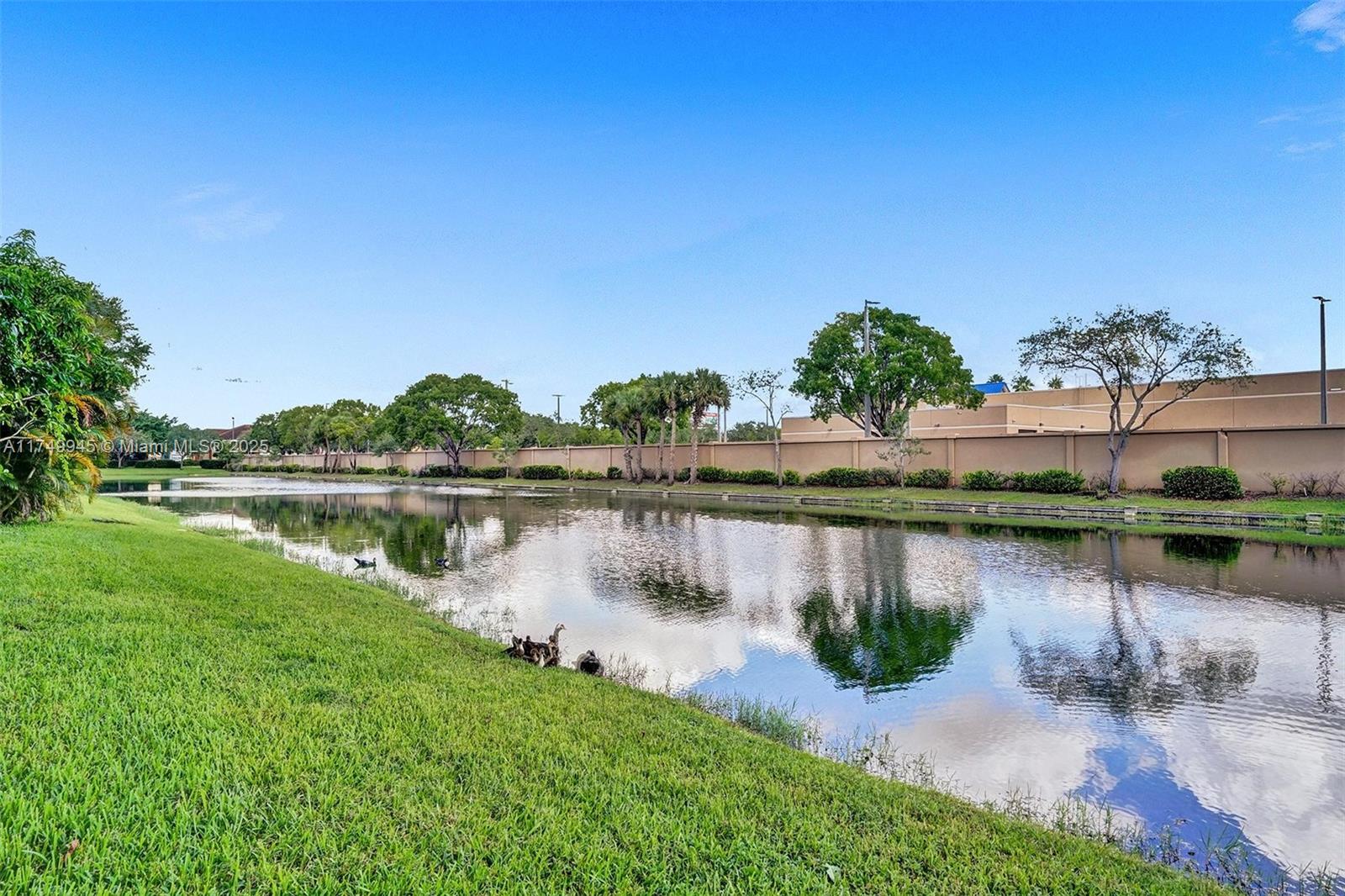 2124 Nova Village Dr, Davie, Florida image 38