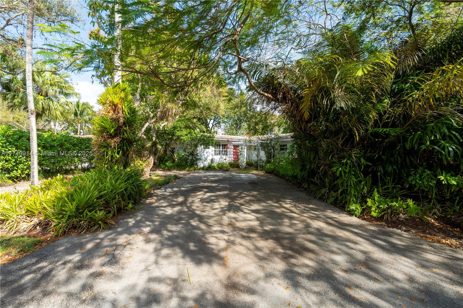 5901 SW 82nd St, South Miami, Florida image 11