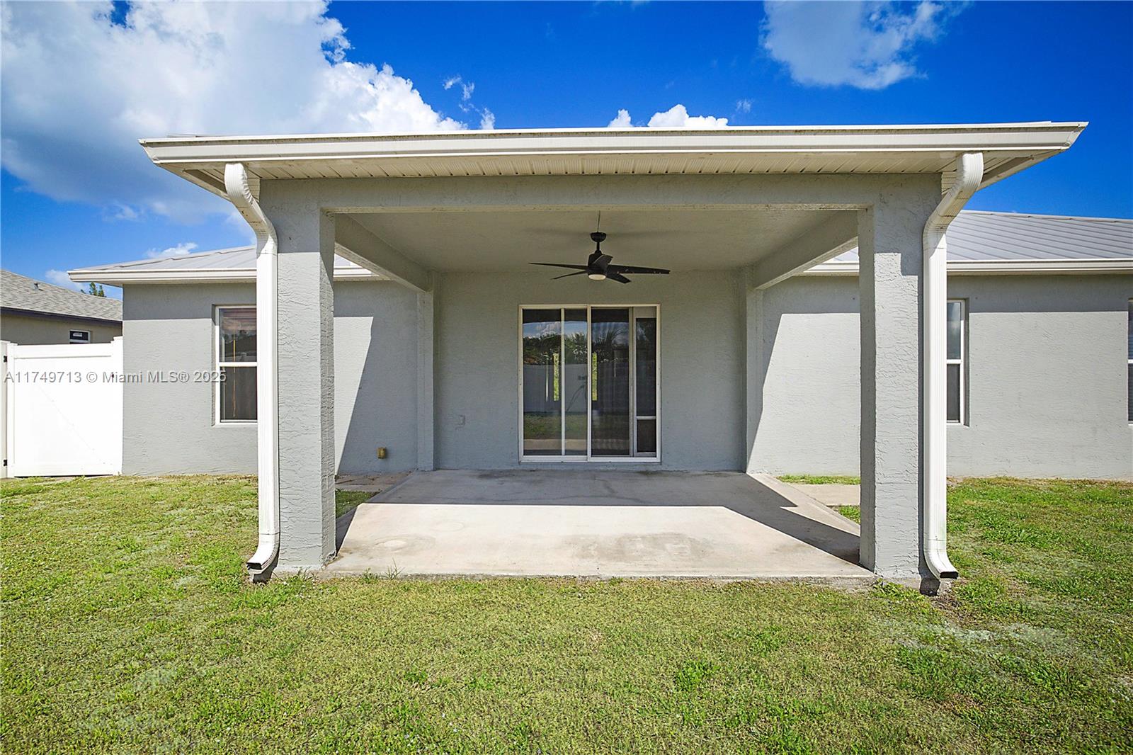 504 SW Halibut Ave, Port St. Lucie, Florida image 3