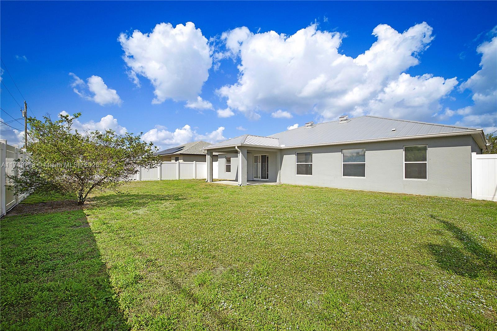 504 SW Halibut Ave, Port St. Lucie, Florida image 33