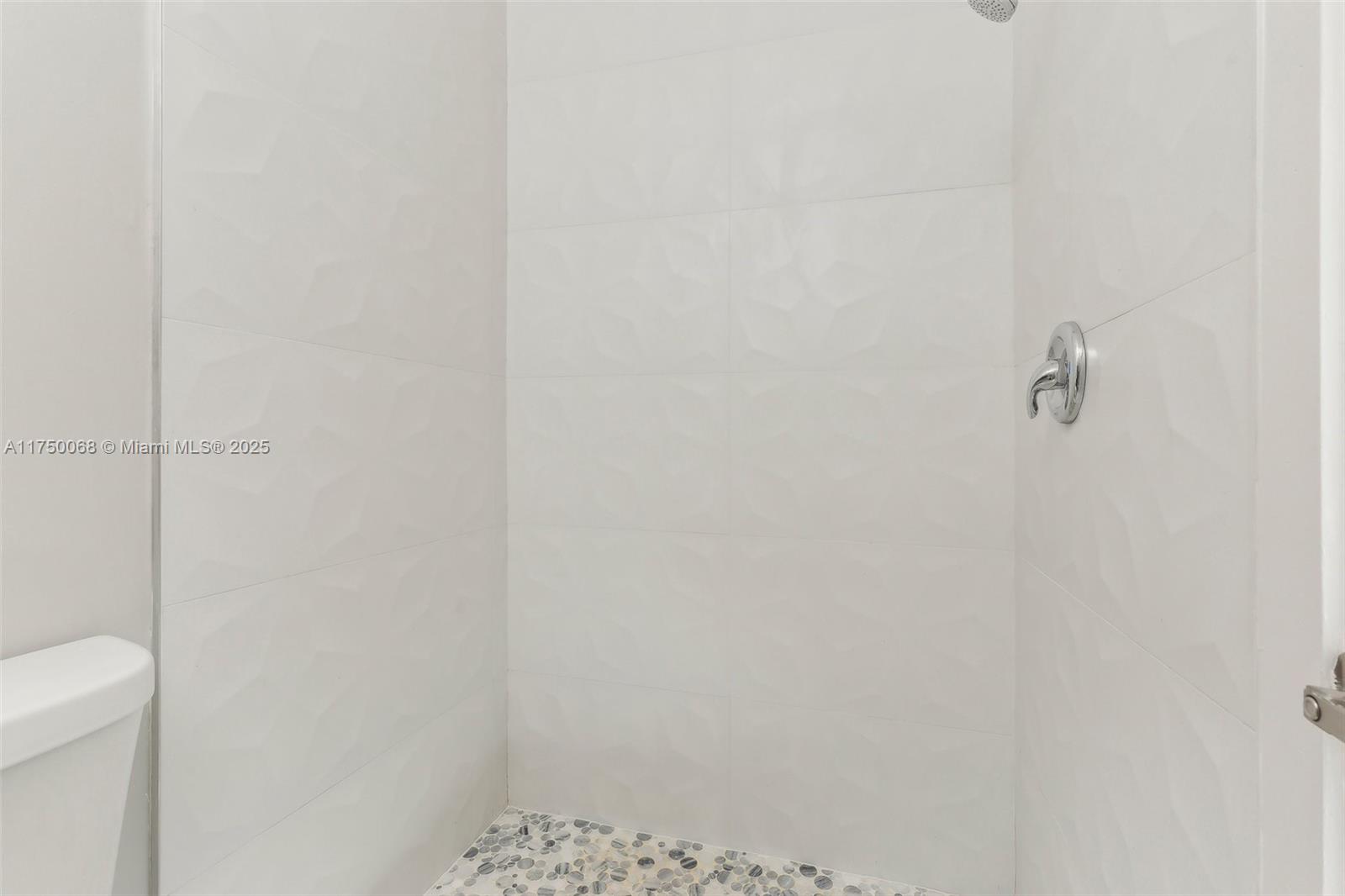 290 NE 171st Ter, North Miami Beach, Florida image 11