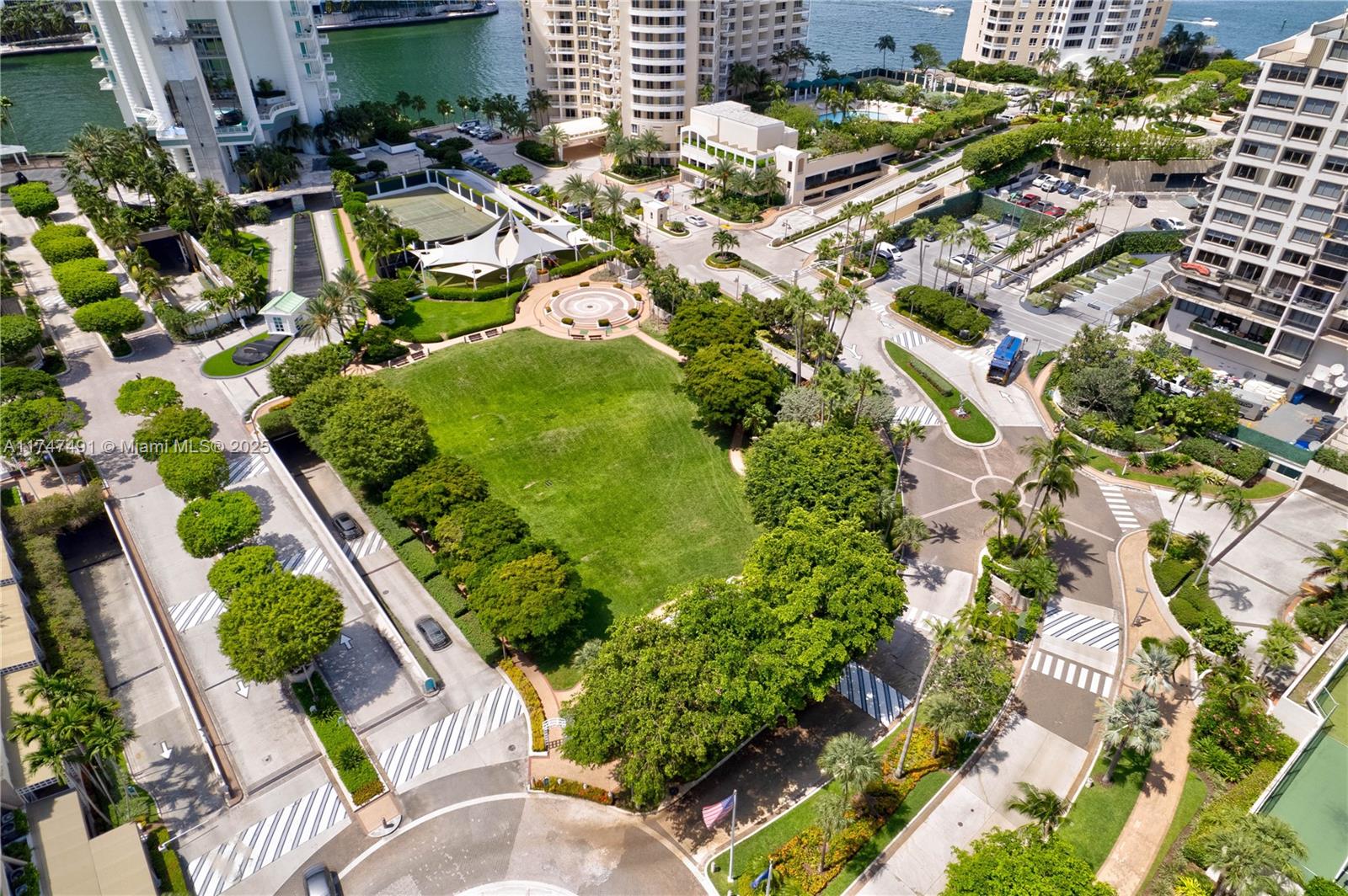 770 Claughton Island Dr #1813, Miami FL 33131