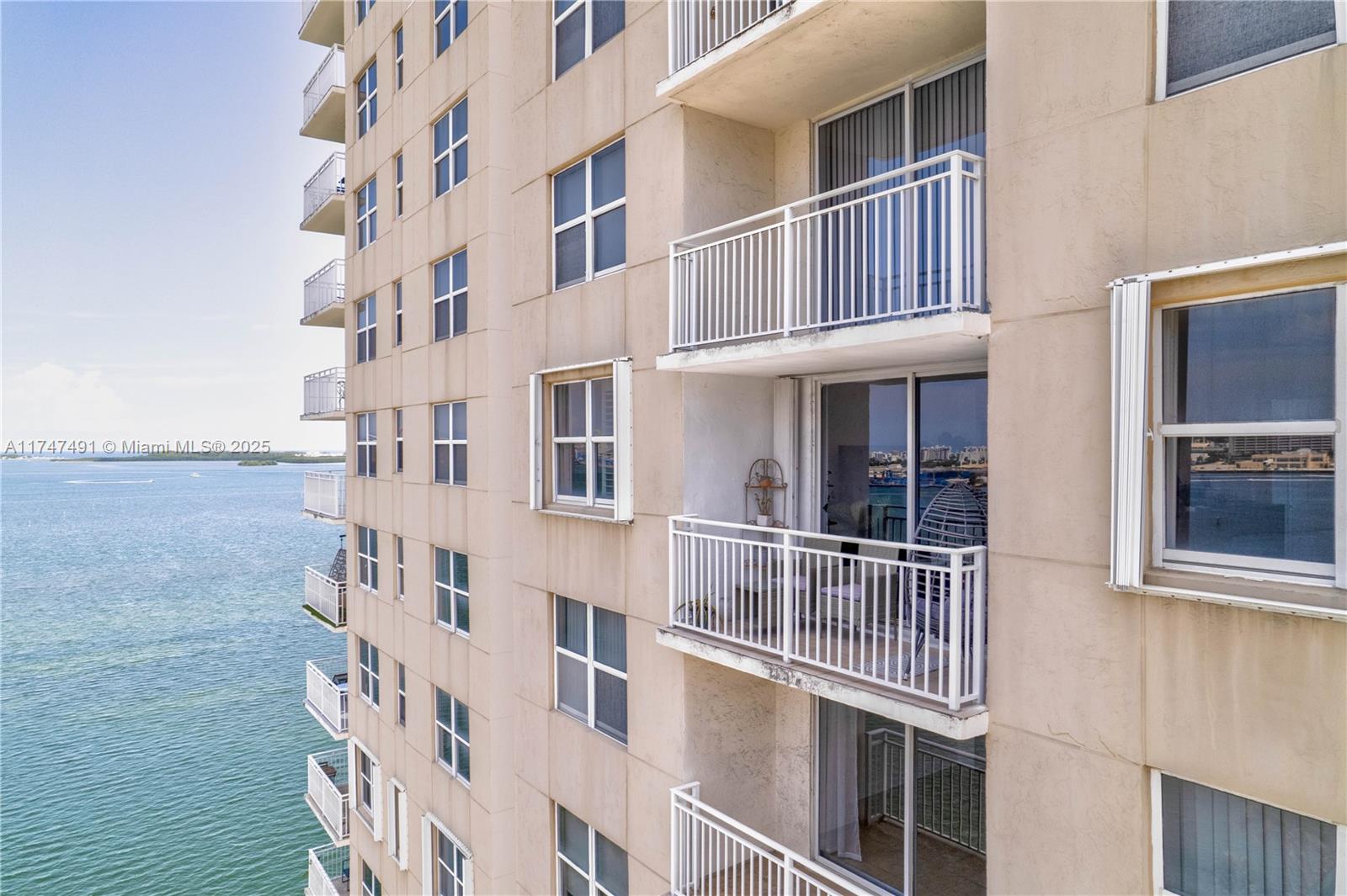 770 Claughton Island Dr #1813, Miami FL 33131