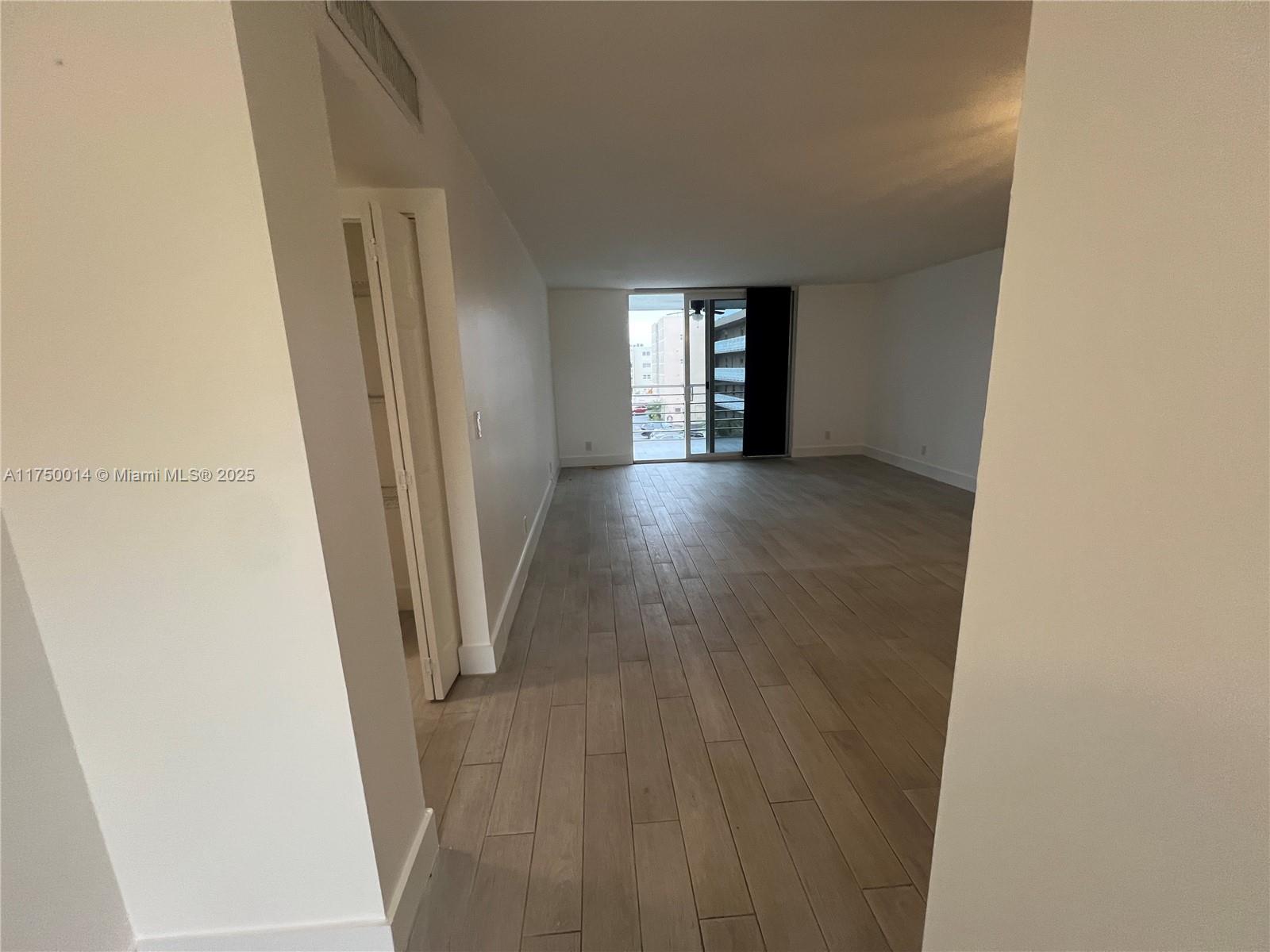 415 SE 11th Ter #301, Dania Beach, Florida image 33