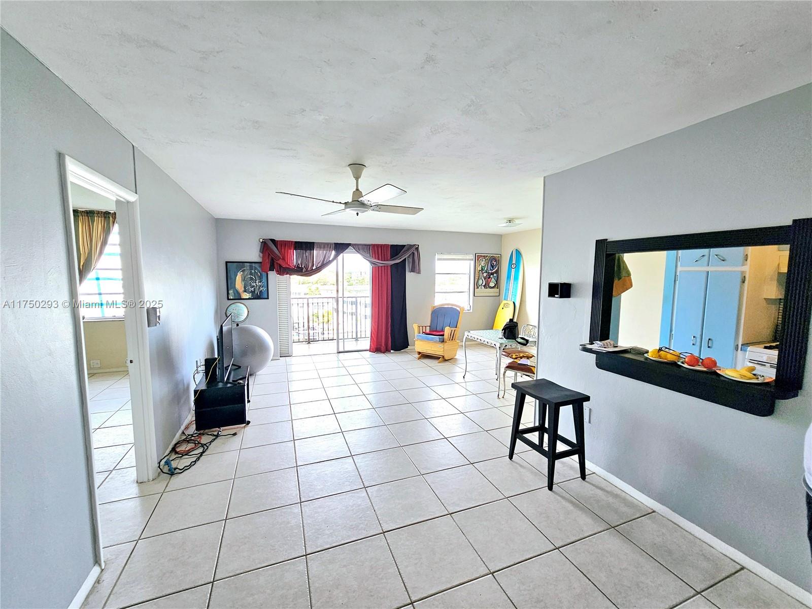 8024 Tatum Waterway Dr #5D, Miami Beach, Florida image 4