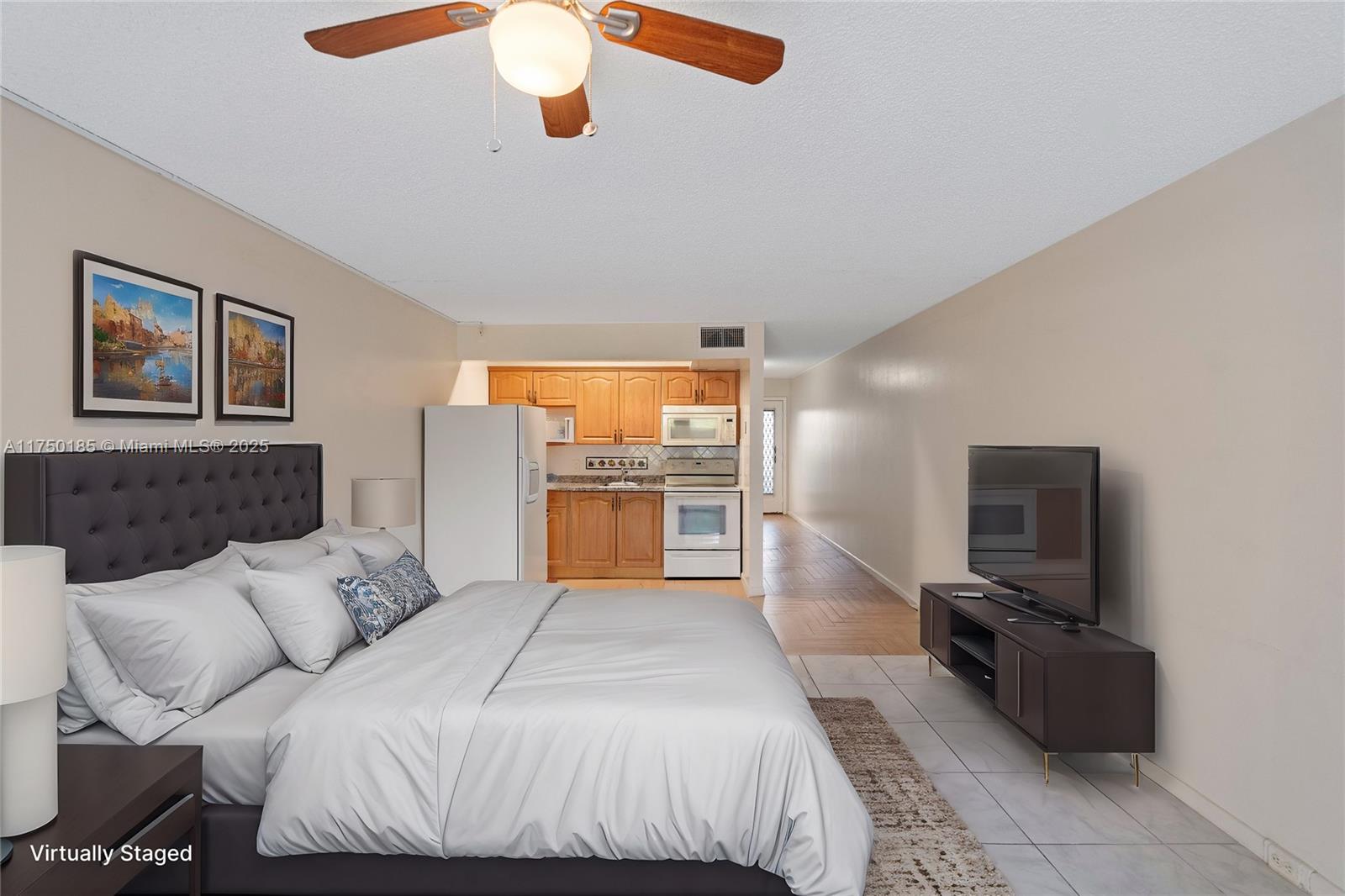 1400 SW 124th Ter #106Q, Pembroke Pines, Florida image 2