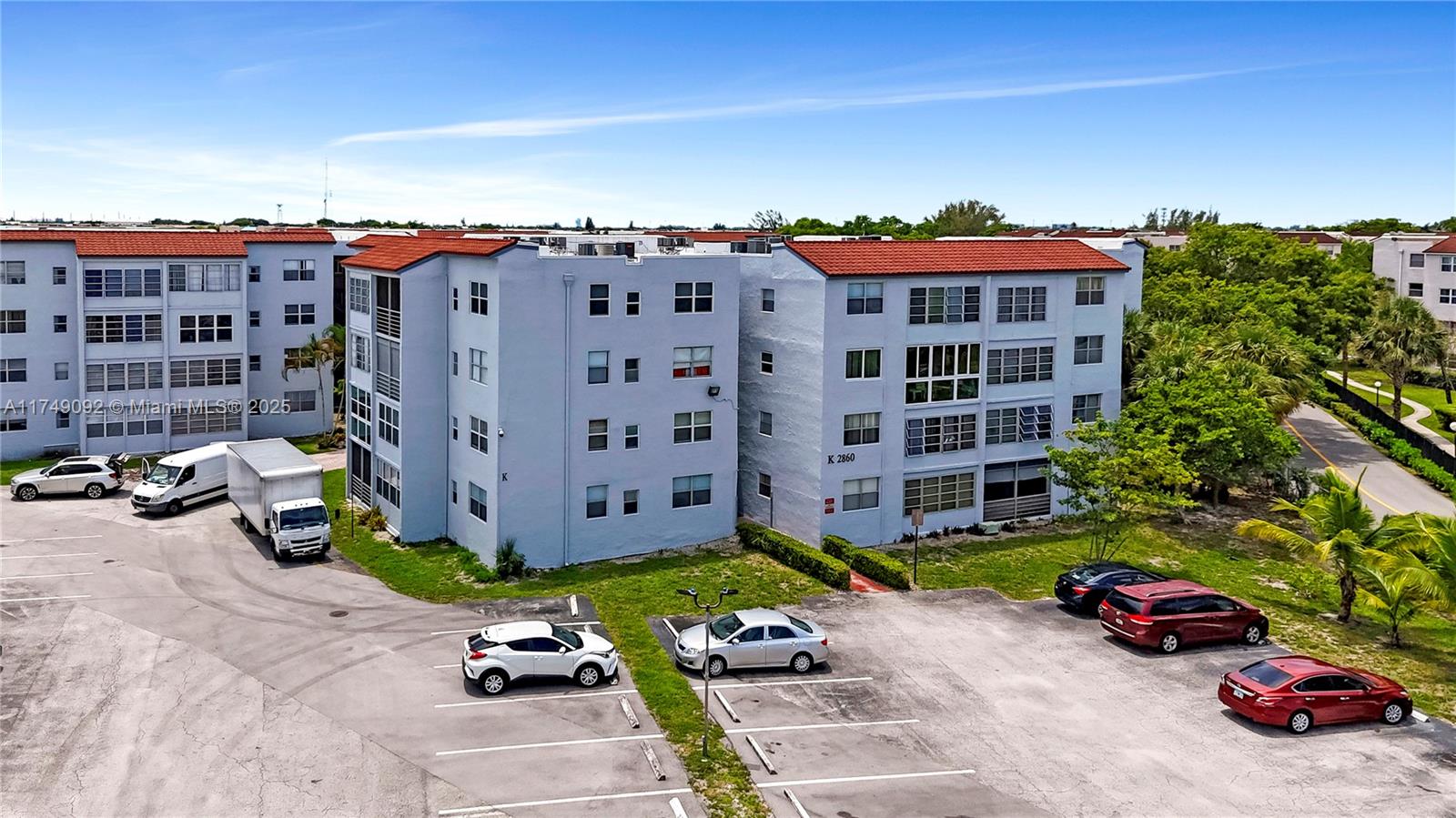 2860 Somerset Dr #110K, Lauderdale Lakes, Florida image 11