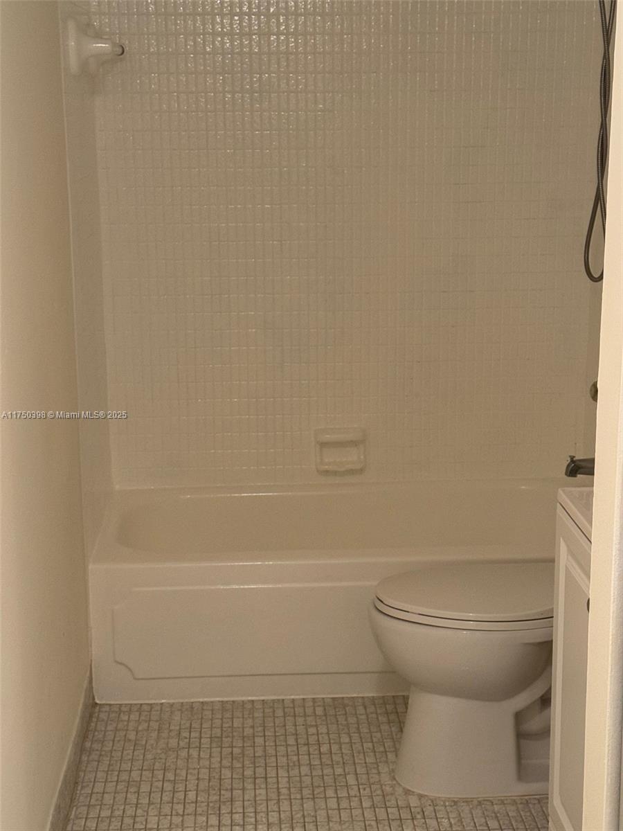 3100 Riverside Dr #305, Coral Springs, Florida image 16