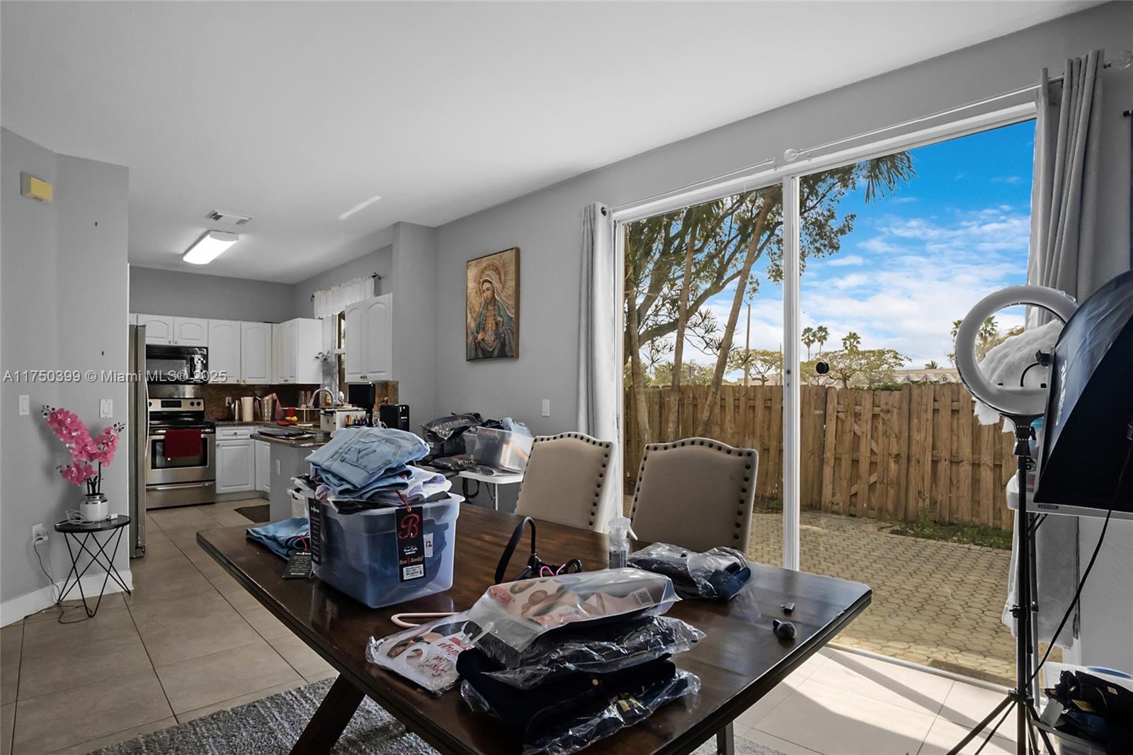 886 NW 135th Ter, Pembroke Pines, Florida image 17