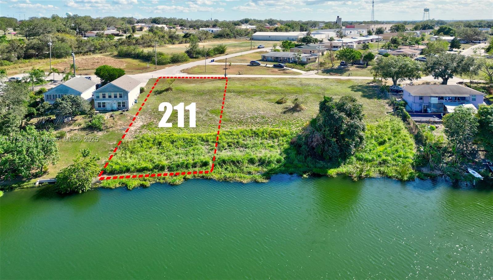 211 Rachard Blvd, Lake Placid, Florida image 5