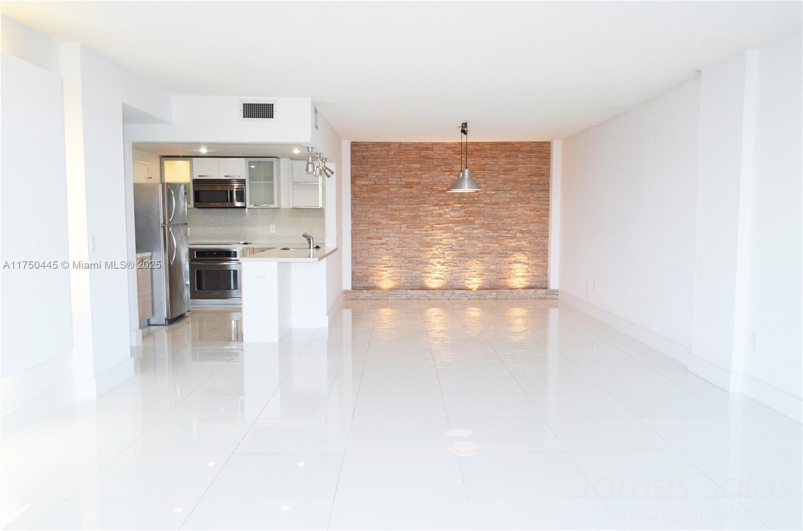 177 Ocean Lane Dr #410, Key Biscayne FL 33149