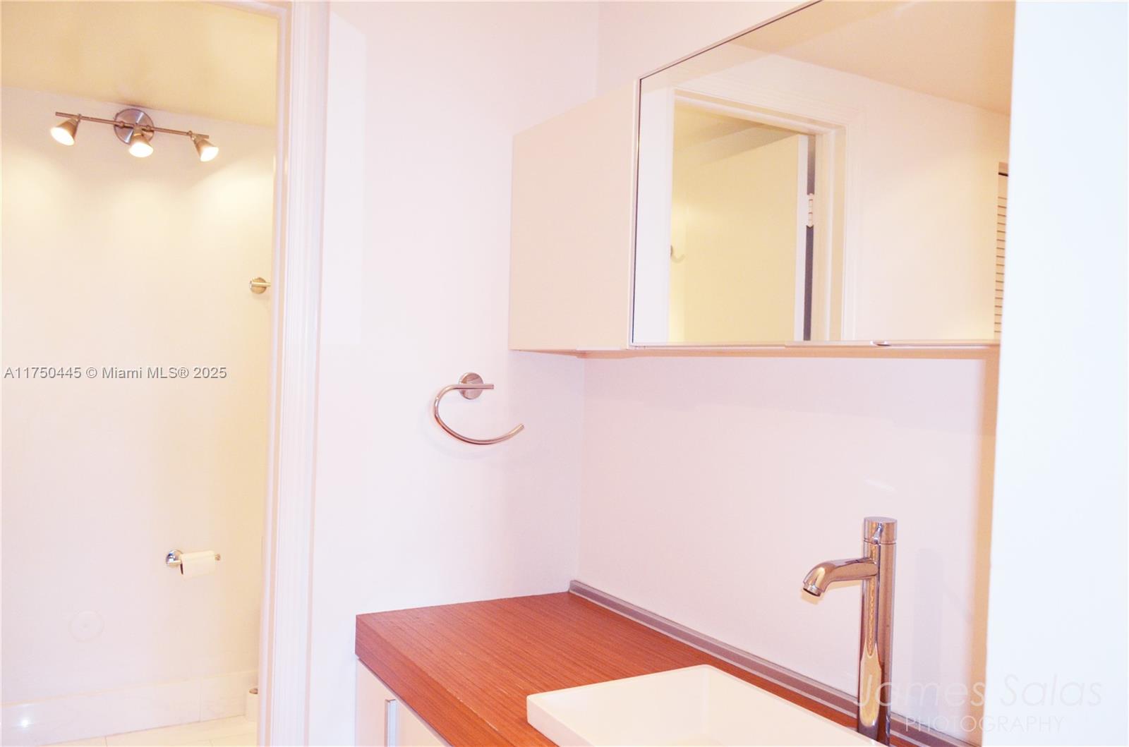 177 Ocean Lane Dr #410, Key Biscayne FL 33149
