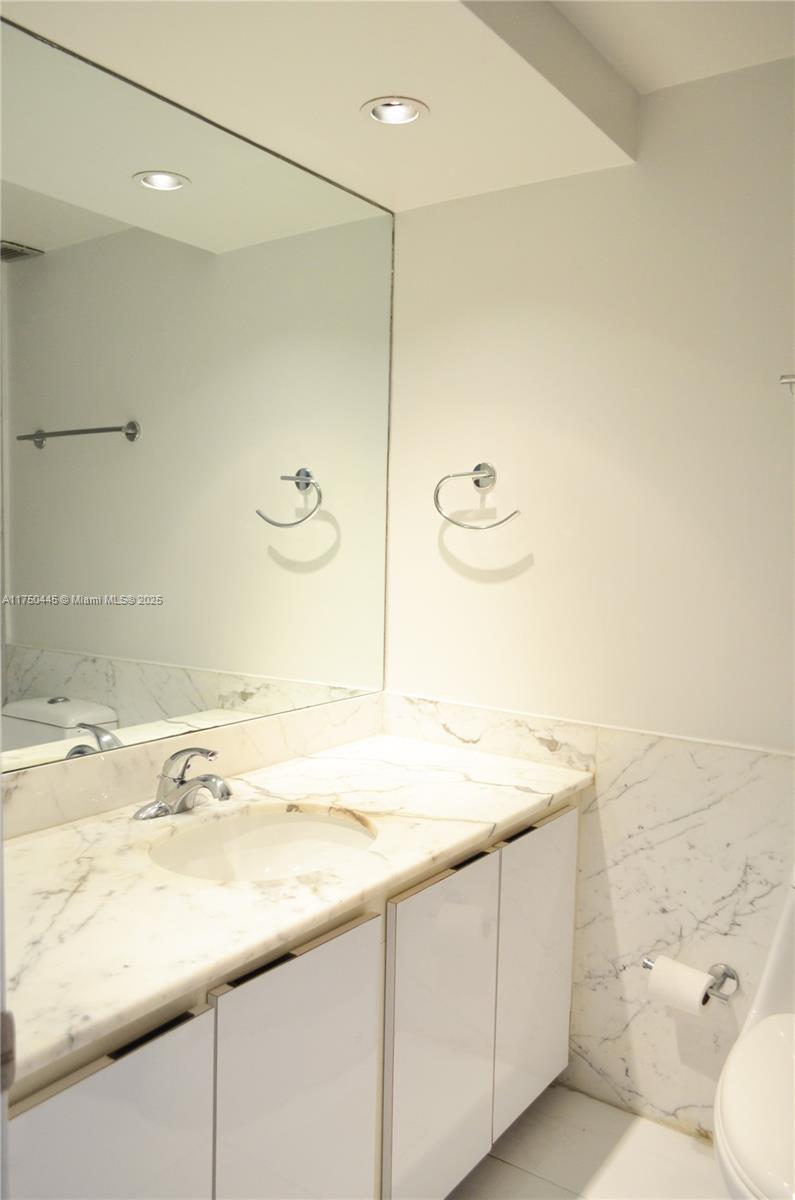 177 Ocean Lane Dr #410, Key Biscayne FL 33149