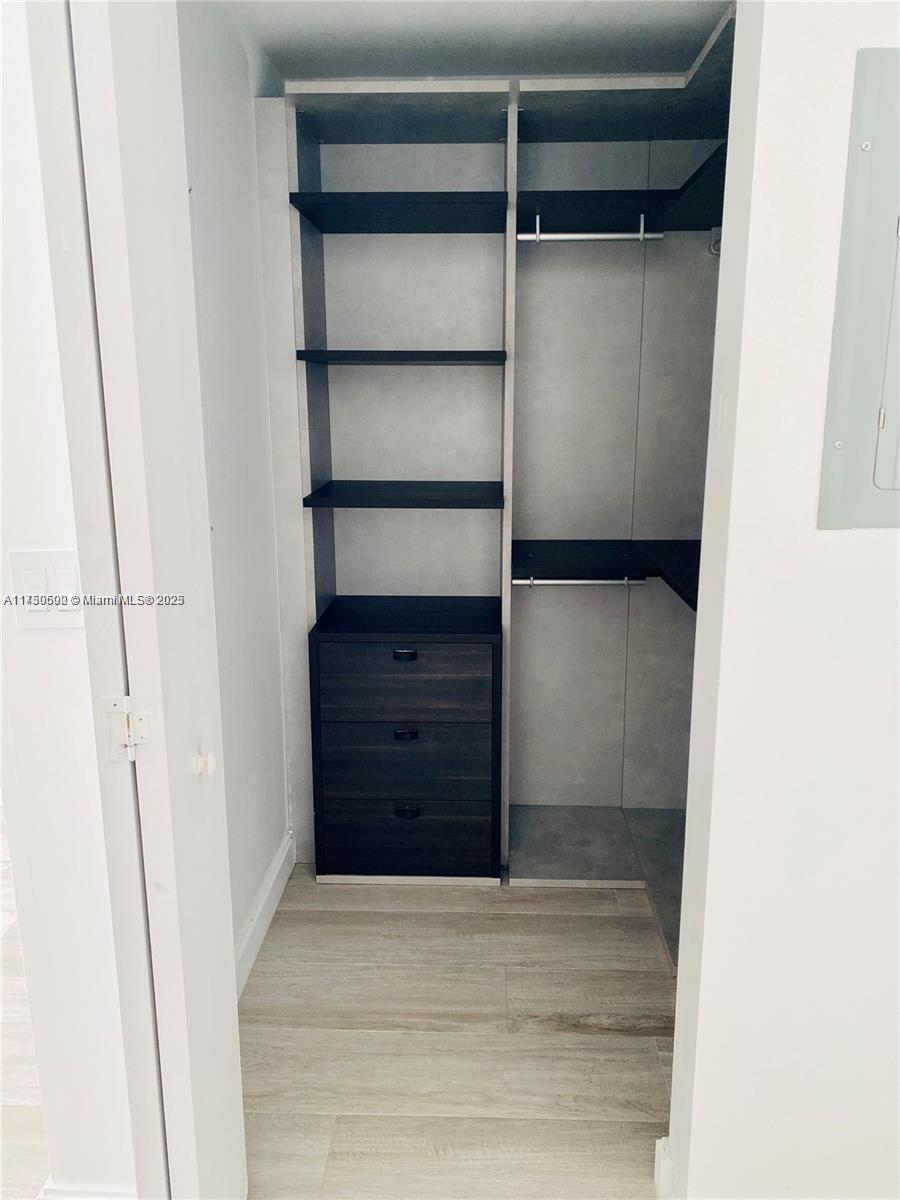 55 SW 9th St #3809, Miami FL 33130