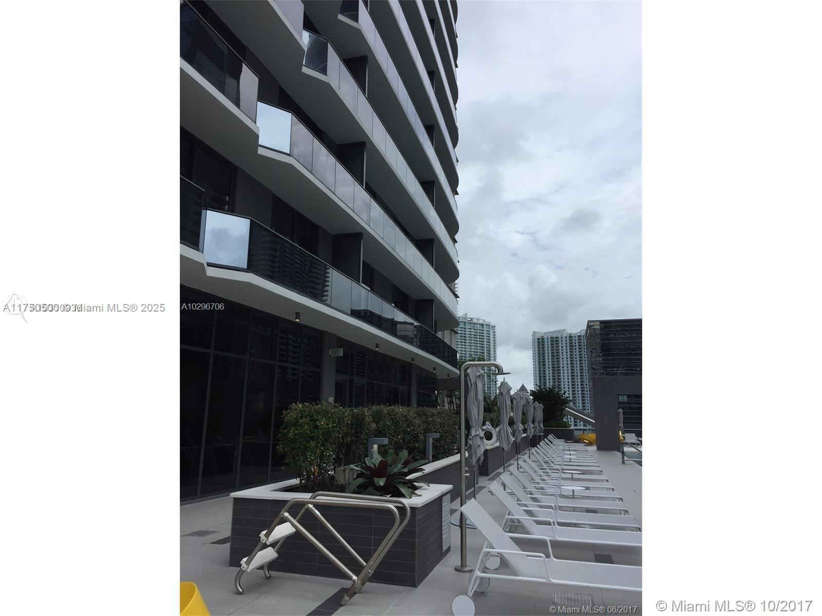 55 SW 9th St #3809, Miami FL 33130