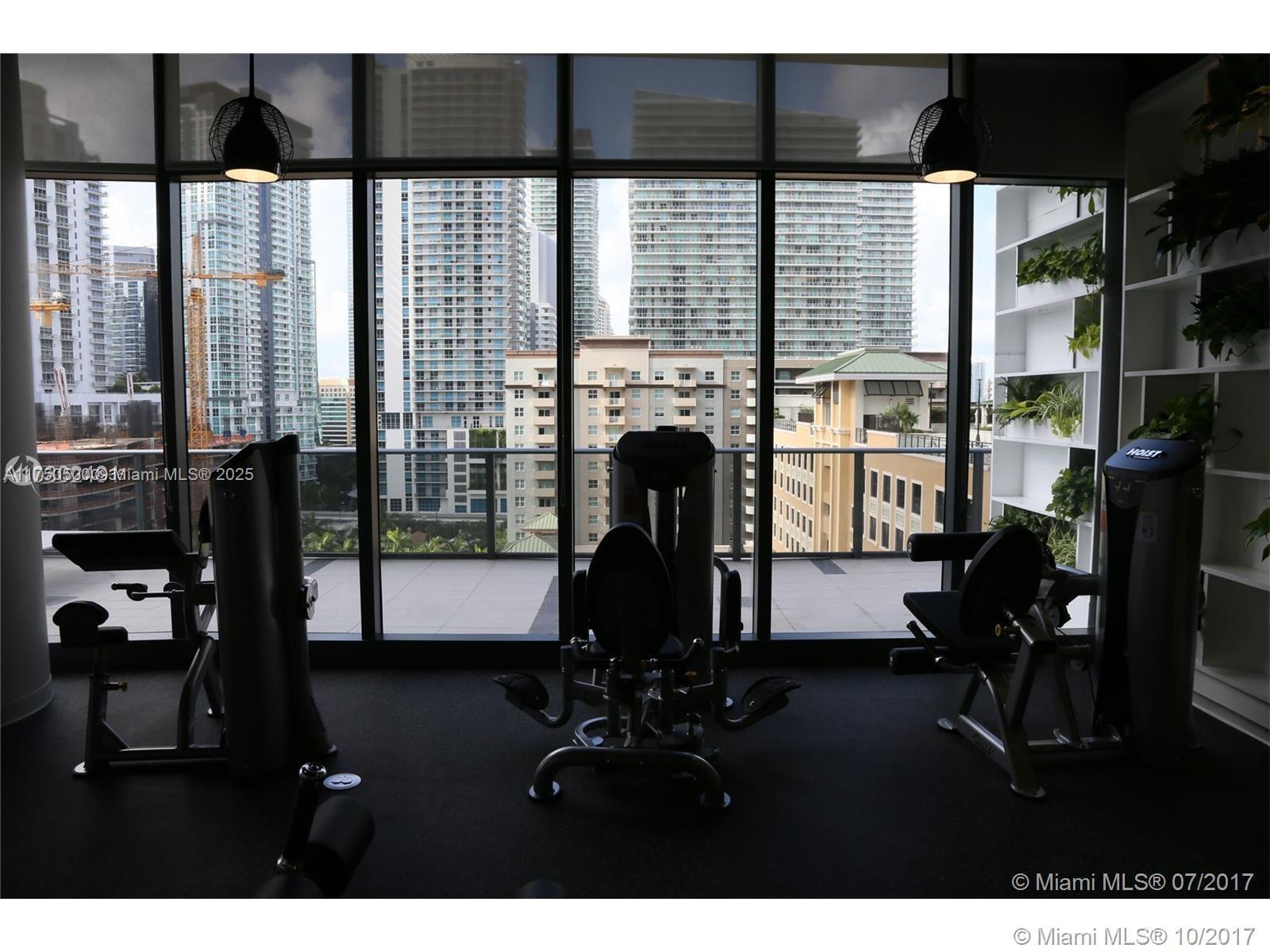 55 SW 9th St #3809, Miami FL 33130