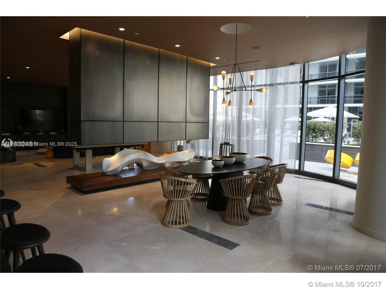 55 SW 9th St #3809, Miami FL 33130