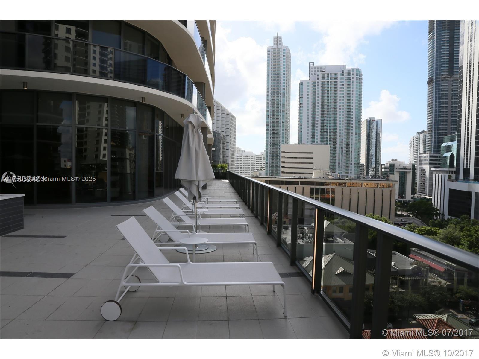 55 SW 9th St #3809, Miami FL 33130