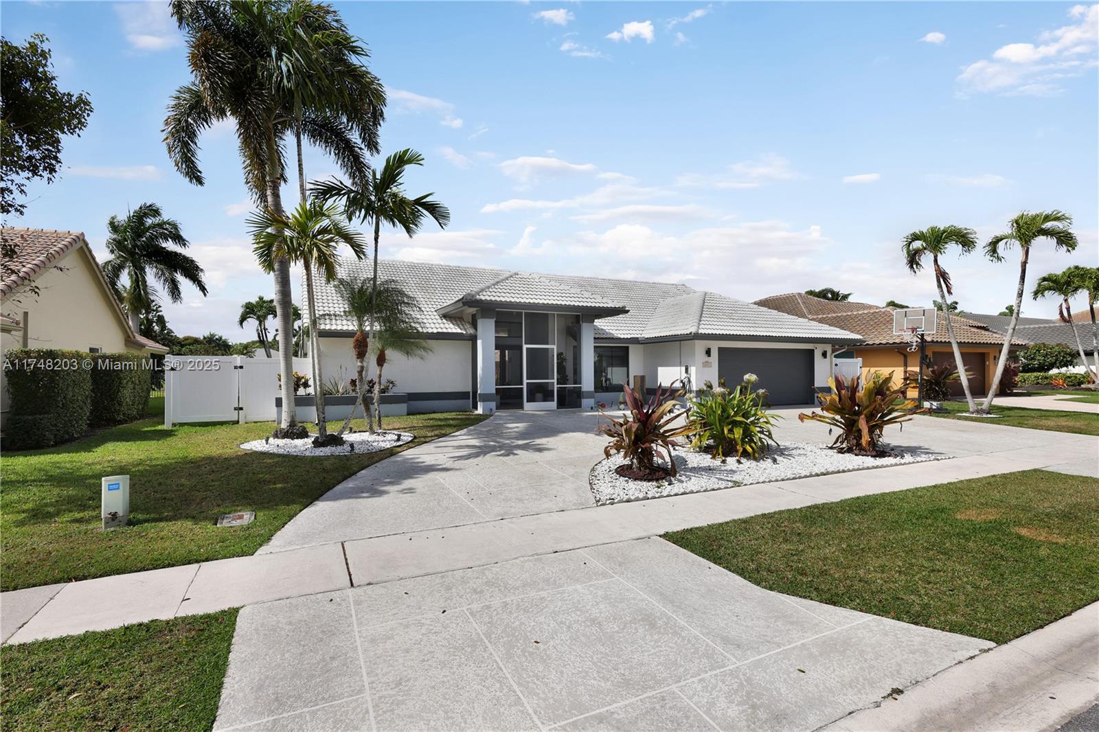 6677 Blue Bay Cir, Lake Worth, Florida image 1