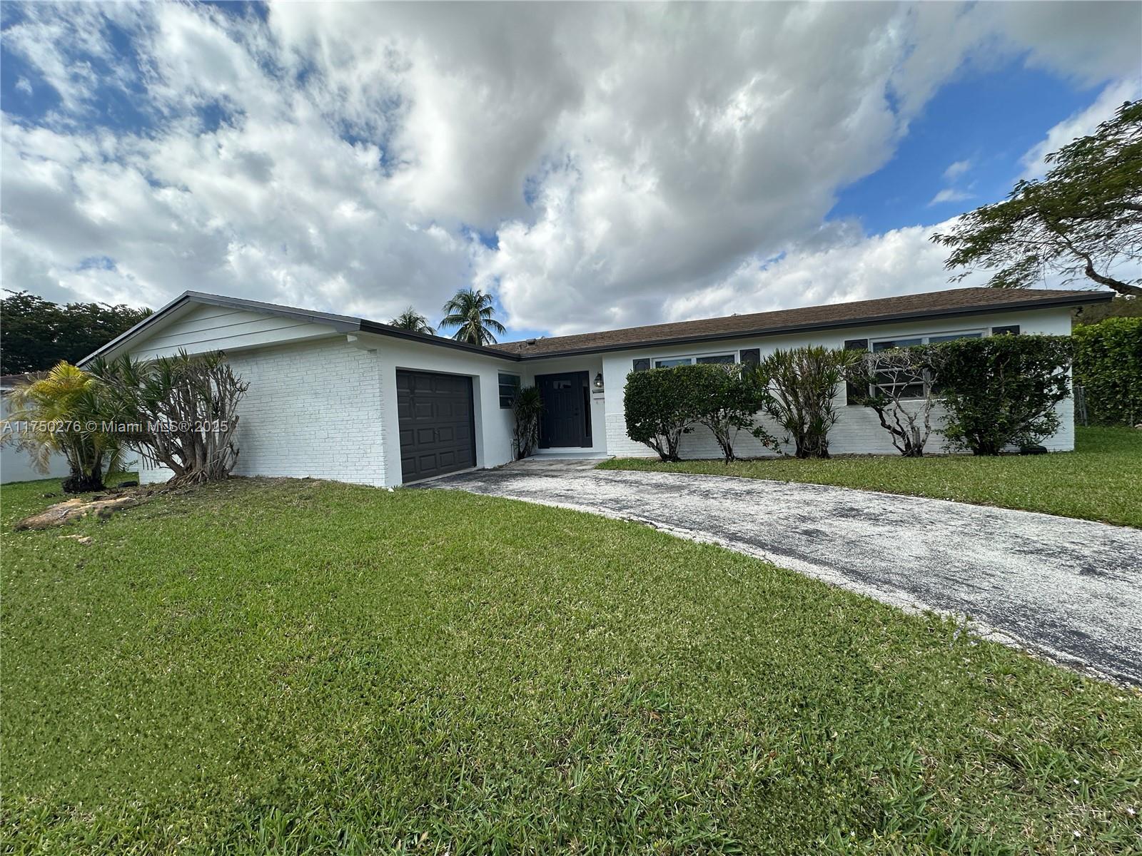 10475 96th Ter, Kendall, Florida 33176