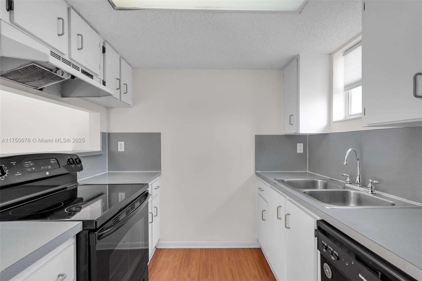 29 Santillane Ave #7, Coral Gables, Florida image 11