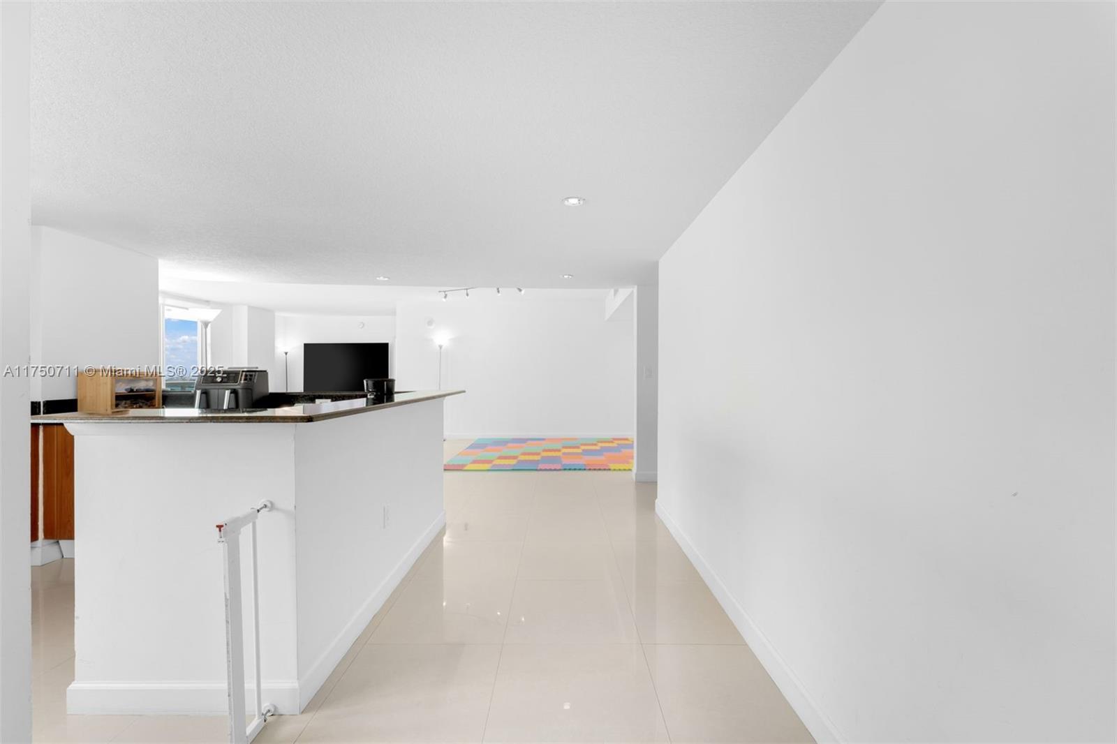 1800 N Bayshore Dr #2101, Miami FL 33132