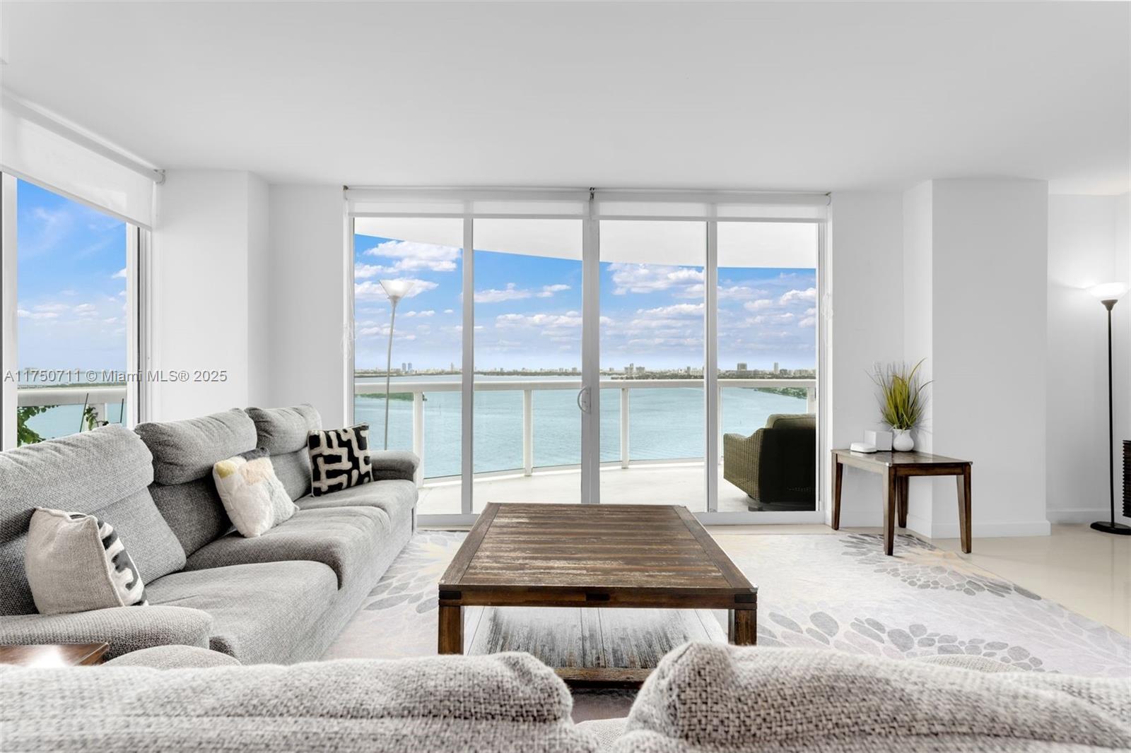 1800 N Bayshore Dr #2101, Miami FL 33132